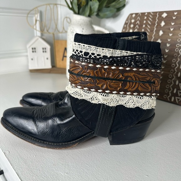 Abilene Boho Western Ankle Boots Black Brown Leather Belted Cowgirl Women’s 8.5 - Picture 3 of 10